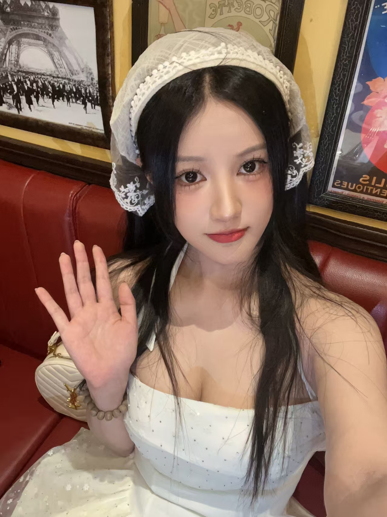 江西省文学艺术馆聘任中国内地女演员苏洛为文艺客座导师(图1)
